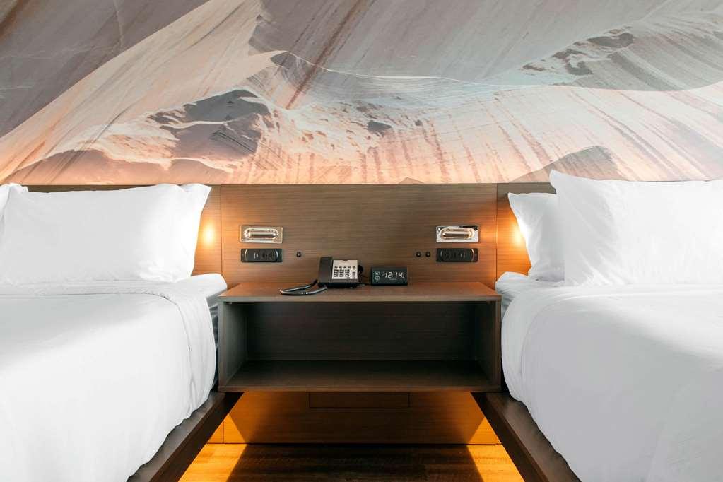 Hotel Cambria Downtown 4*